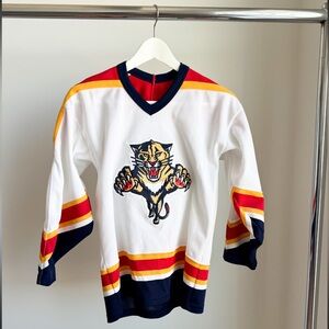 Vtg Florida Panthers Hockey Jersey CCM Made in Canada Youth P to P: 18” White
